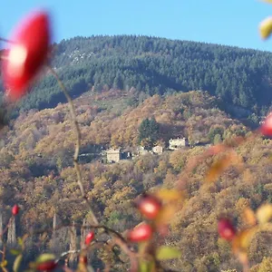  Hébergement de vacances De Chapelèche Les Châtaigniers